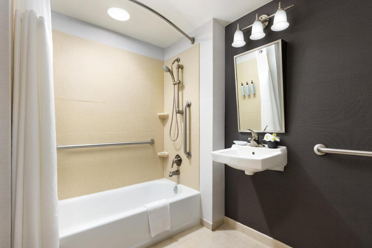 Hotel Courtyard By Marriott Atlantic Block