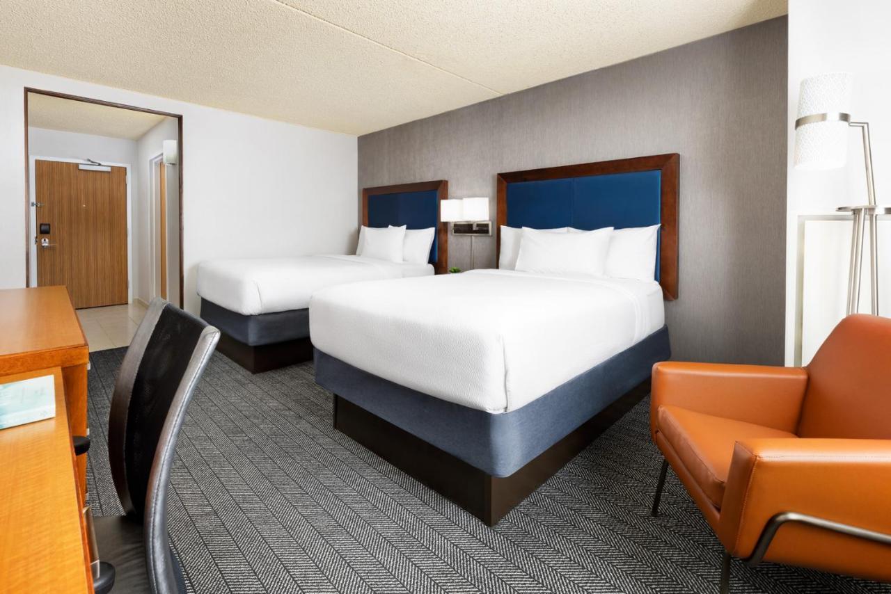 Courtyard By Marriott Atlantic Block