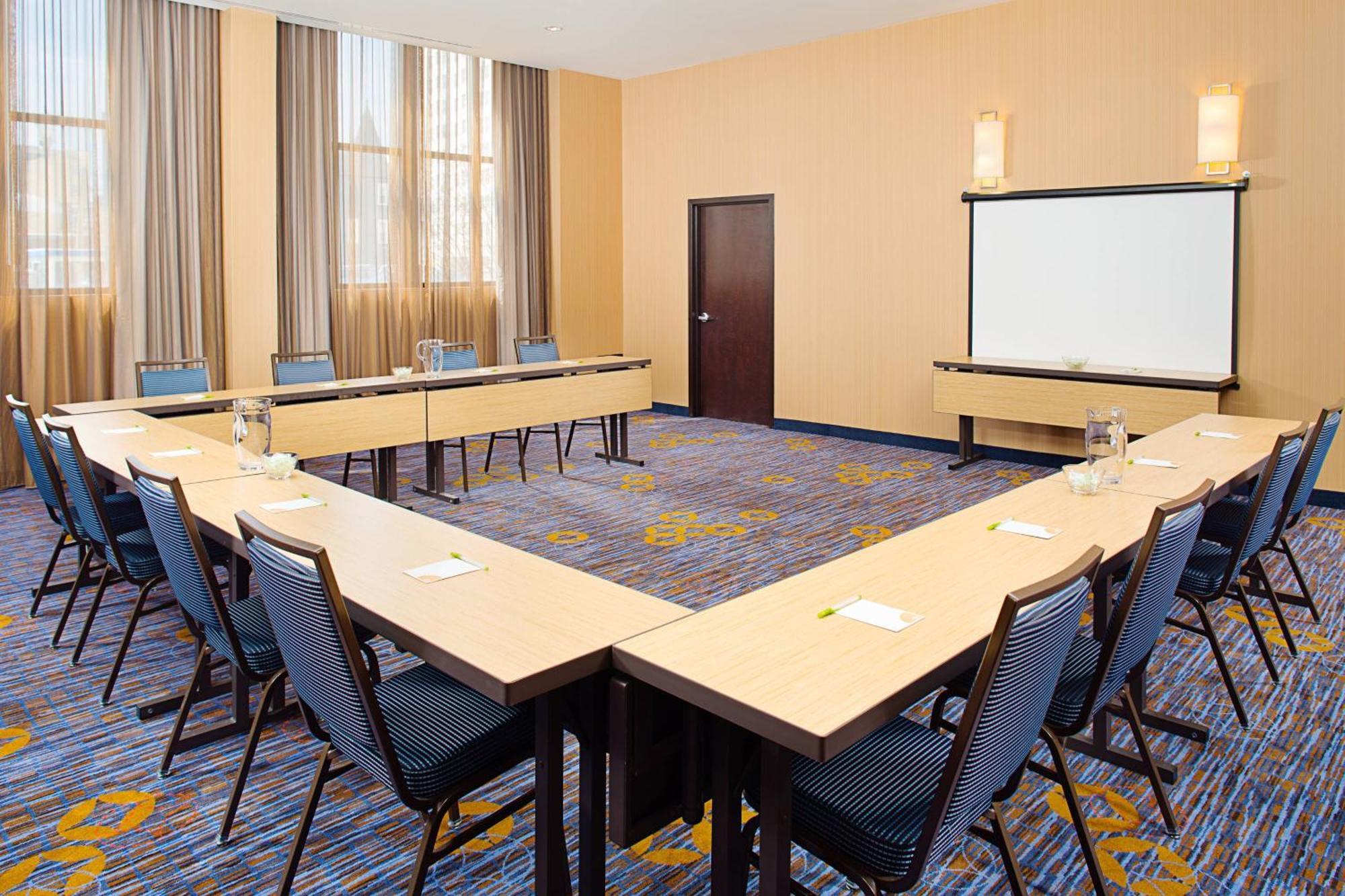 Hotel Courtyard By Marriott Atlantic Block