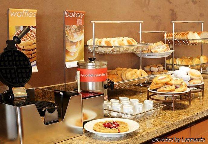Courtyard By Marriott Atlantic Block